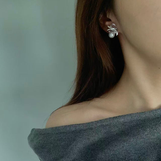 Ribbon Australian South Sea Pearl Stud Earrings