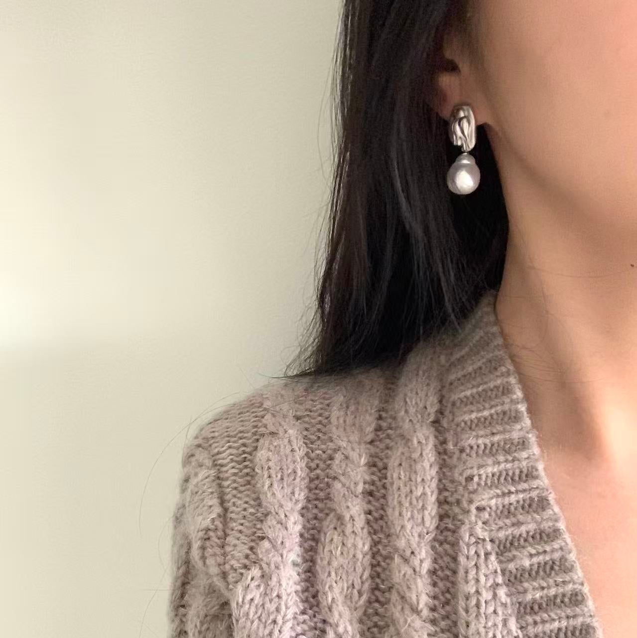 12-13mm Twin Bird South Sea Pearl Earrings