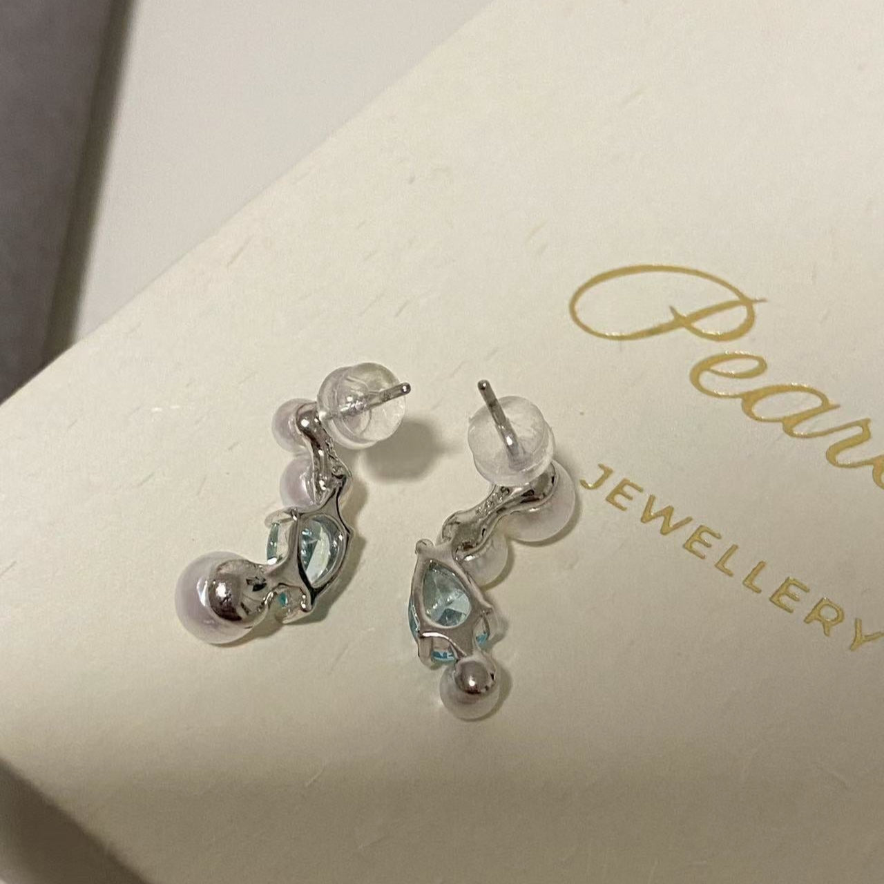Aquamarine Glow Ombre Freshwater Pearl Studs FES4560