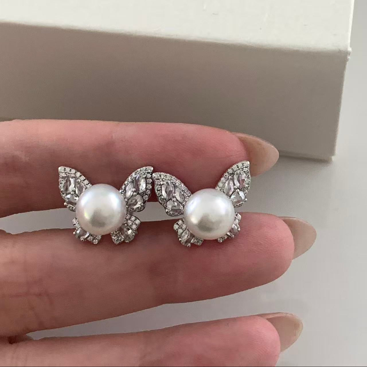 8.5mm Little Butterfly Australian South Sea Pearl Earrings