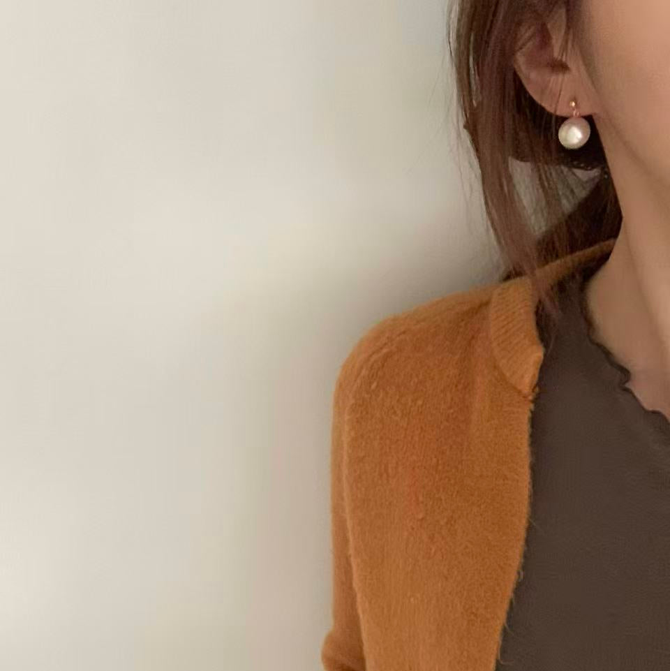 18K Gold South Sea Golden Pearl Stud Earrings