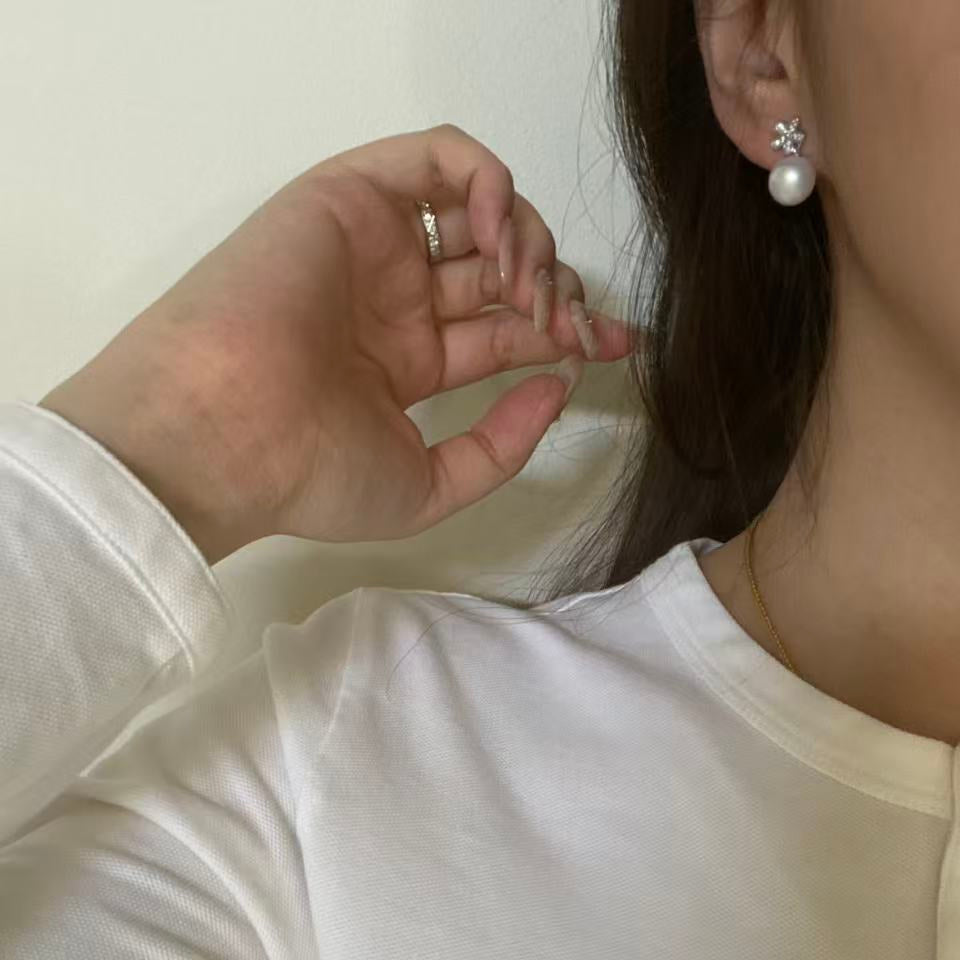 9.5mm Summer Floral Freshwater Pearl Stud Earrings