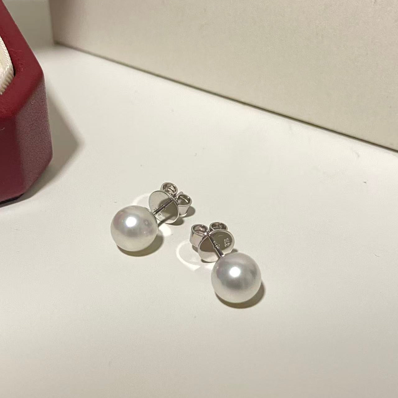 9K Gold Small Australian White Pearl Stud Earrings SE9K7800
