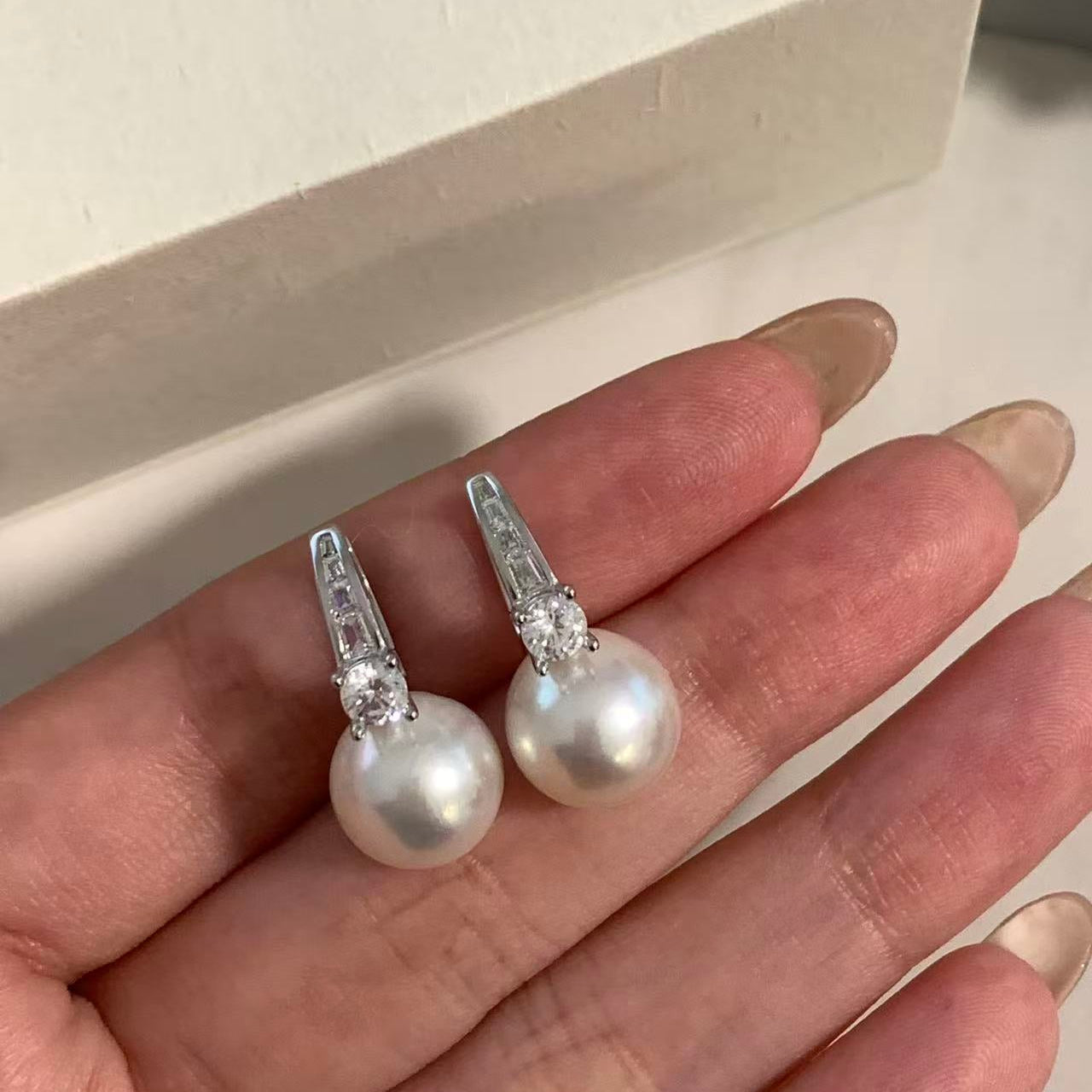 10-11mm Freshwater Pearl Aurora Ear Cuffs