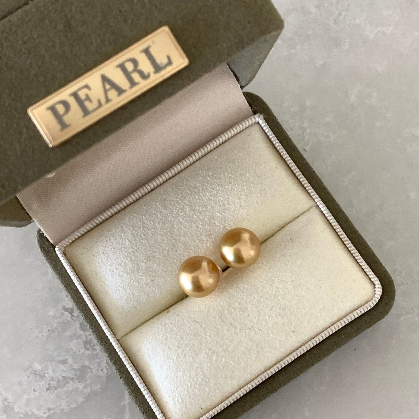 18K Gold South Sea Golden Pearl Stud Earrings