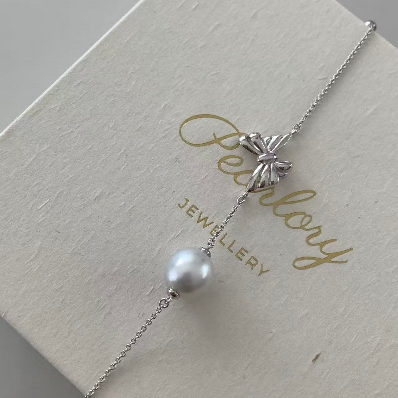 9-10mm Bow Australian South Sea Pearl Bracelets