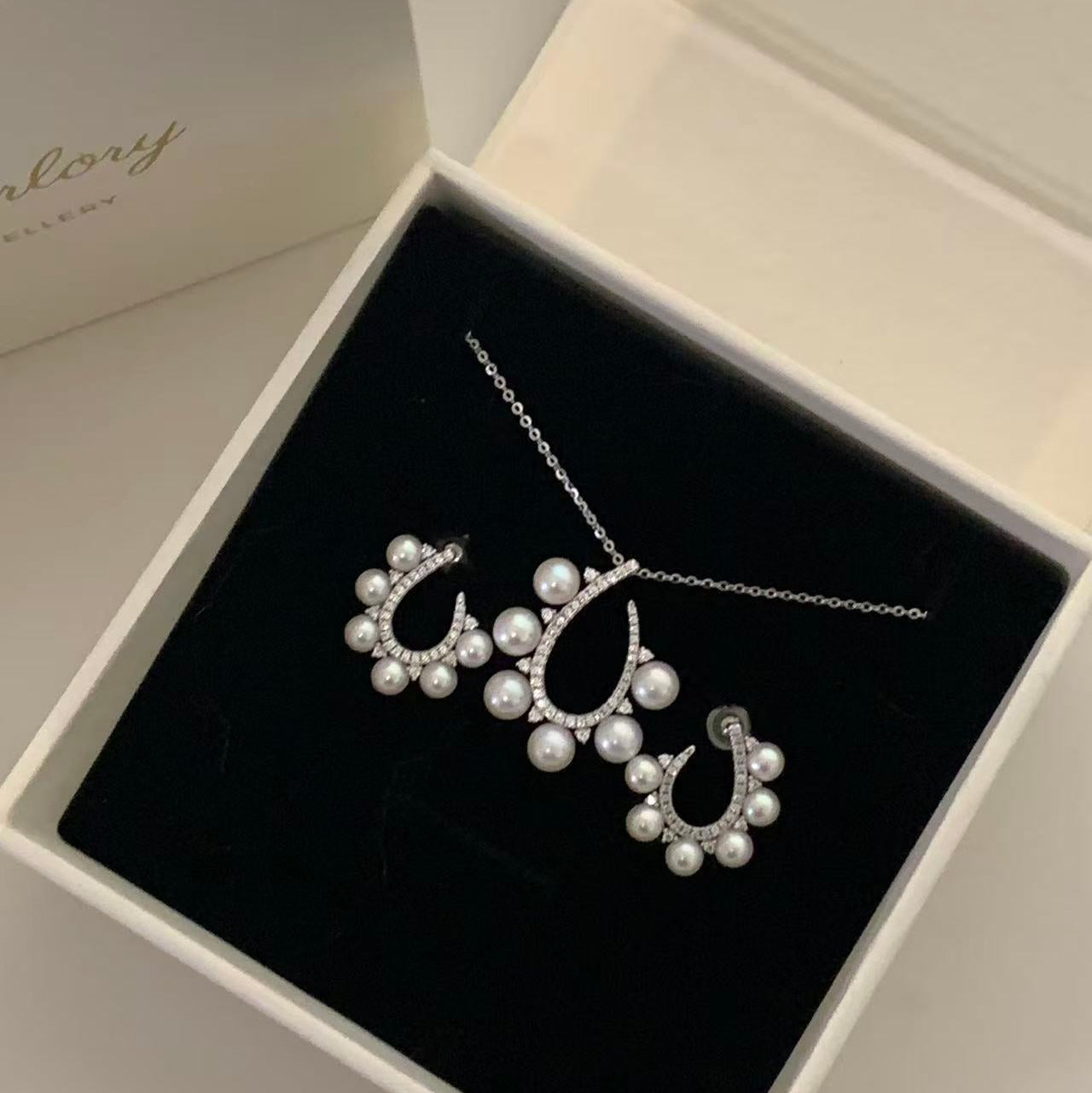 4.5-6mm Horseshoe Aurora Freshwater Pearl Sets FPPS012