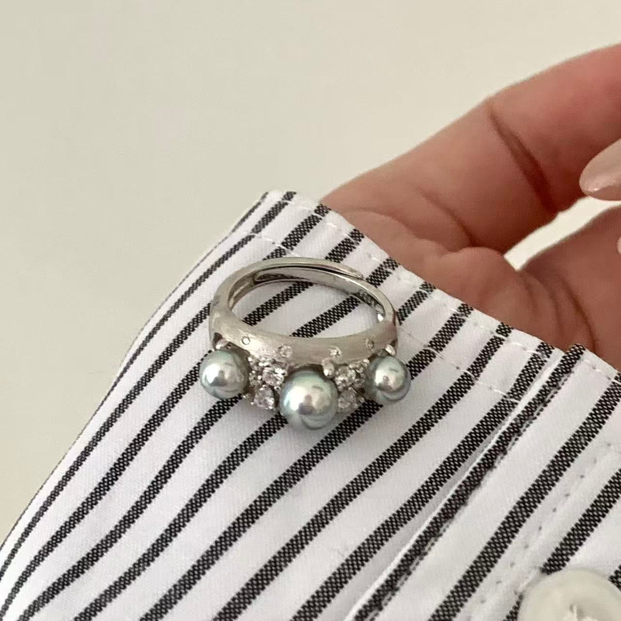 5-6mm Matte Brushed Akoya Grey Pearl Ring