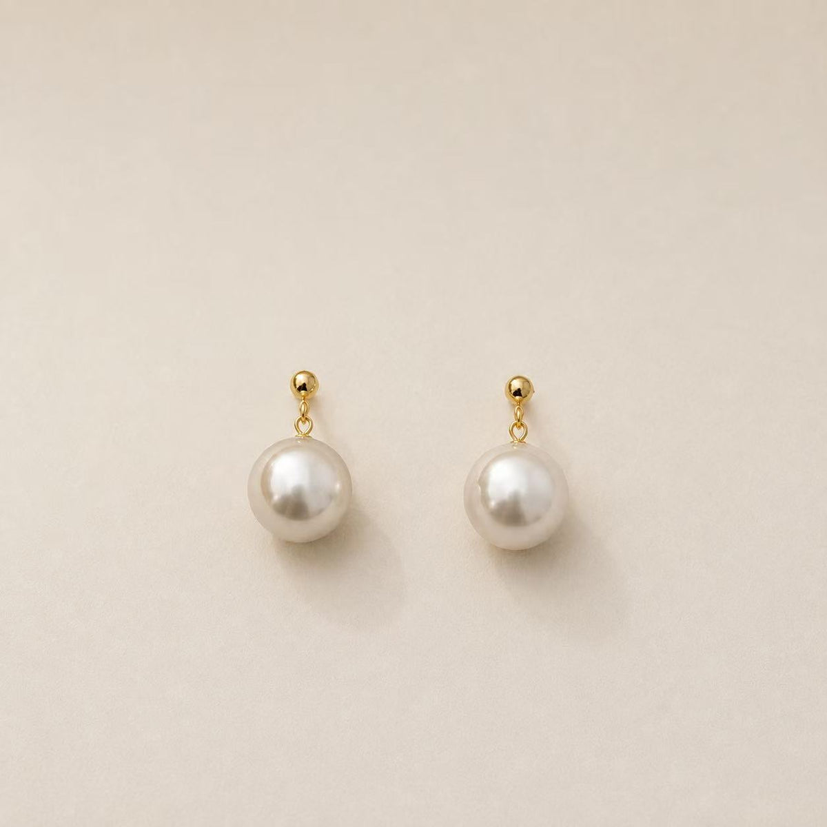 18K Gold South Sea Golden Pearl Stud Earrings
